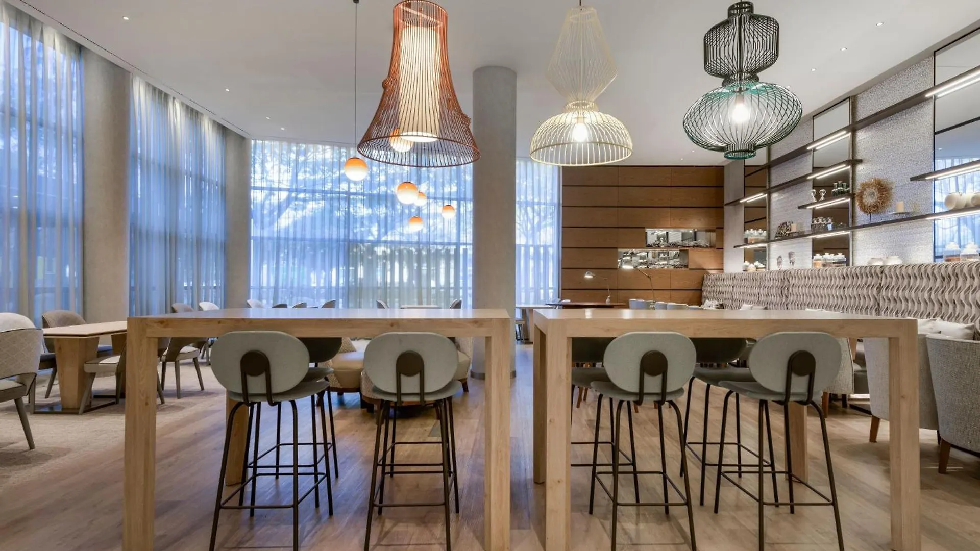 Ac Hotel Som By Marriott L'Hospitalet de Llobregat Spain