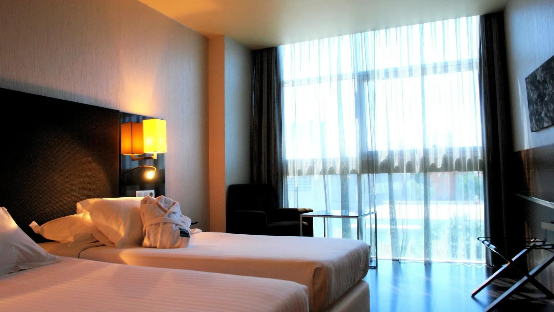 Ac Hotel Som By Marriott L'Hospitalet de Llobregat